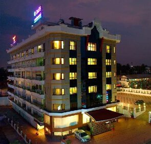 Hotel Luciya Palace Thrissur