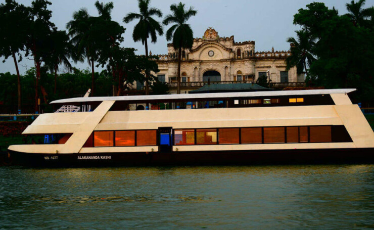 Varanasi Luxury Cruise