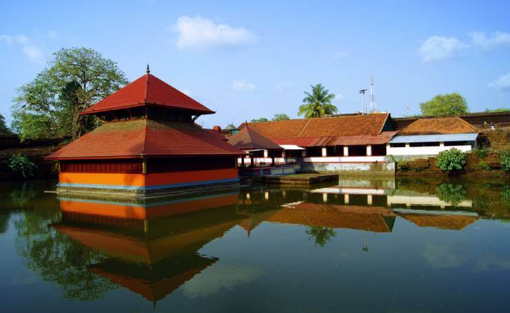 Ananthapura Lake Temple Kasargod Kerala