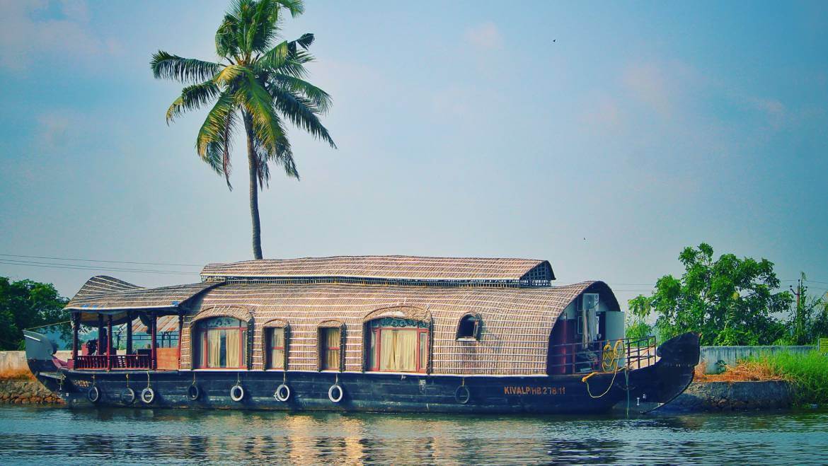 best tourist places kerala