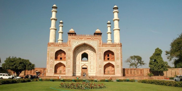 What to See Near Taj Mahal, Agra: Tour My India