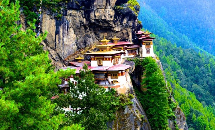 major tourist places in bhutan