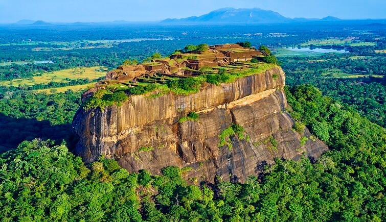 Top Places to Visit in Sri Lanka: Sightseeing Tour in Sri Lanka