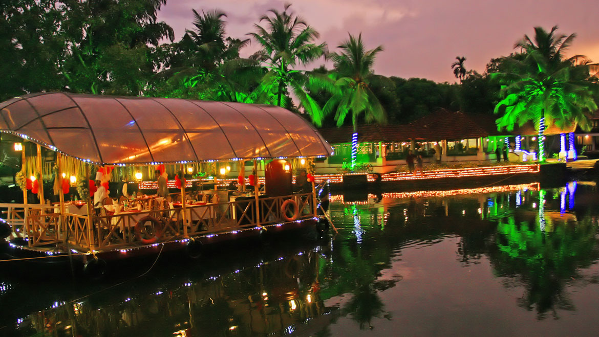 kerala-backwaters-tour-top-10-backwaters-alleppey-houseboat-club