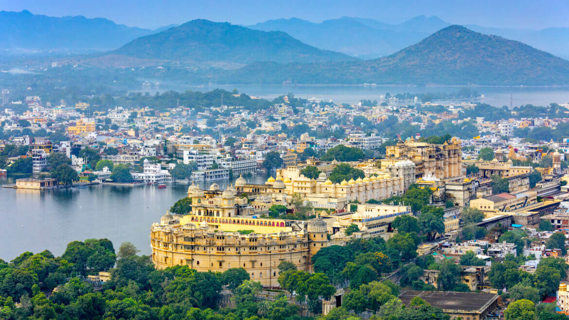 udaipur tourist places with distance