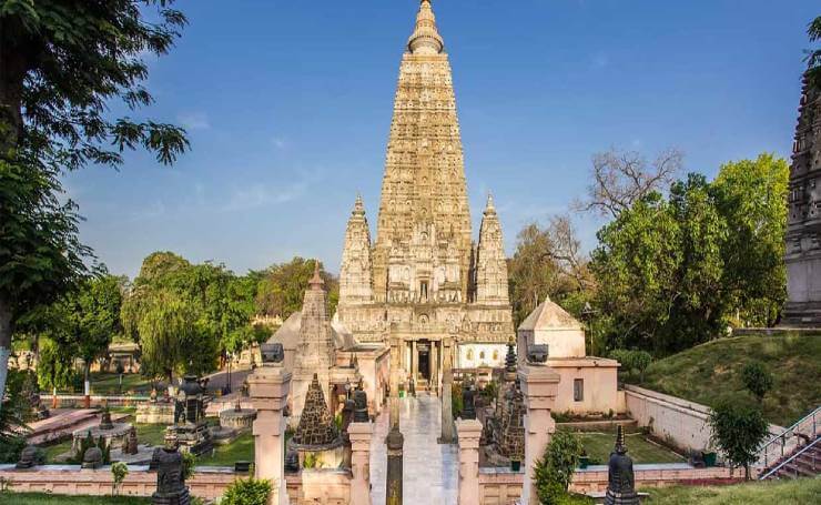 20 Most Revered and Richest Temples of India | India Temples