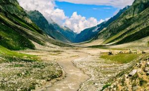 Top 5 Summer Treks to Do in Himachal Pradesh | April – October