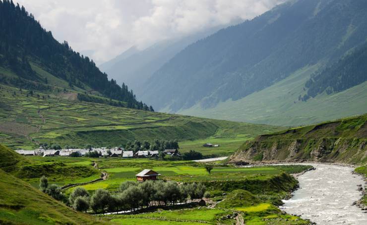 15 Best Places to Visit in Kashmir | Tourist Places | Tour My India