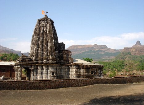 Amruteshwar Temple Bhandardara Maharashtra