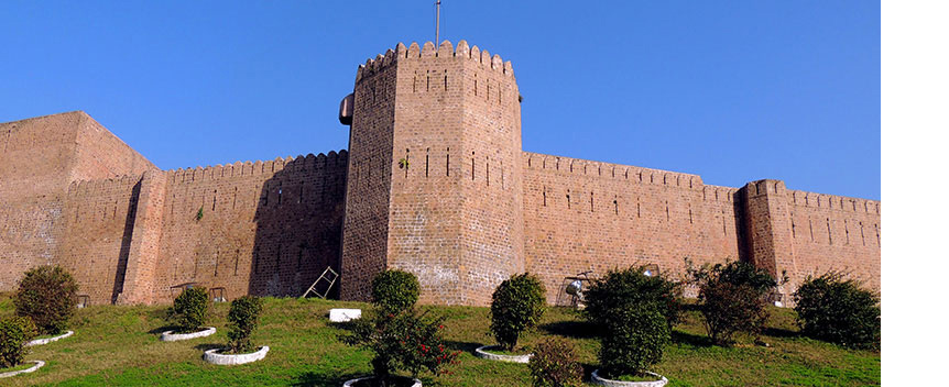 Bahu Fort and Garden Jammu