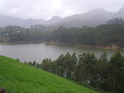 Elephant Lake, Munnar, Kerala - An Idyllic Picnic Spot