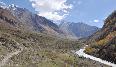 Lamkhaga Pass Trek