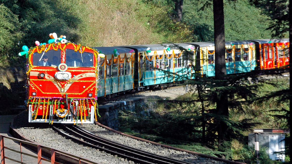 Information on How to Travel to Himachal Pradesh by Rail