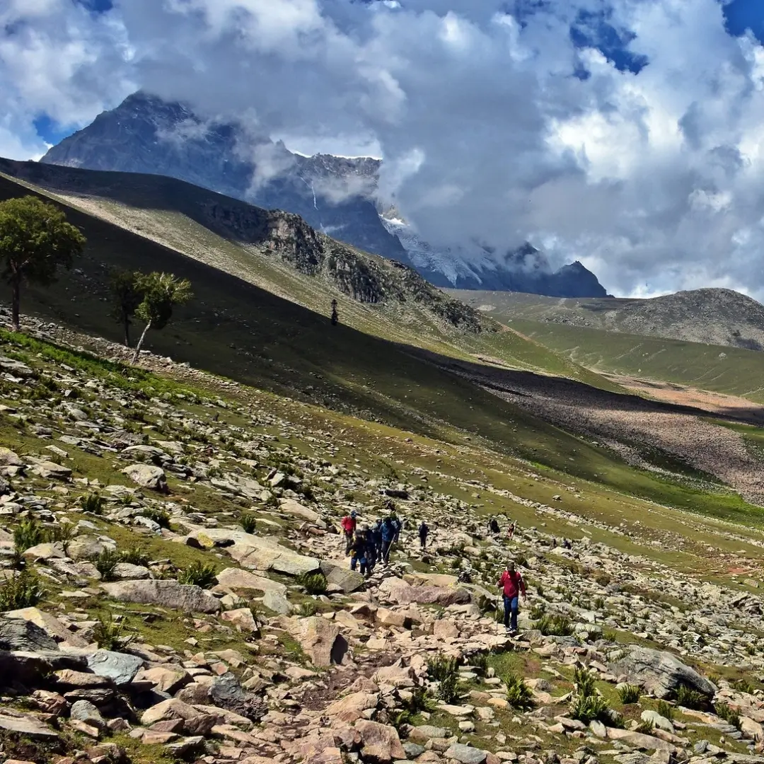 Naranag-Gangabal Trek