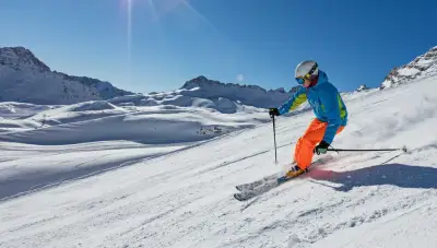 Auli Skiing